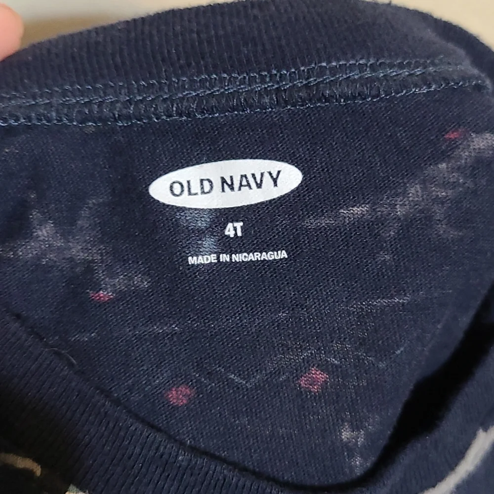 Old Navy Christmas Tshirt